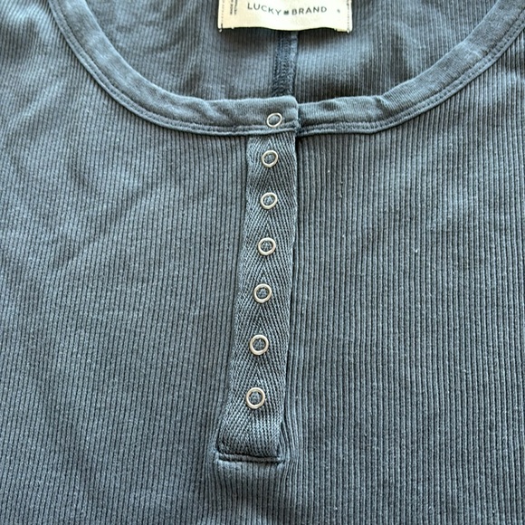 NWOT Lucky Brand Snap Up Henley - Picture 3 of 6